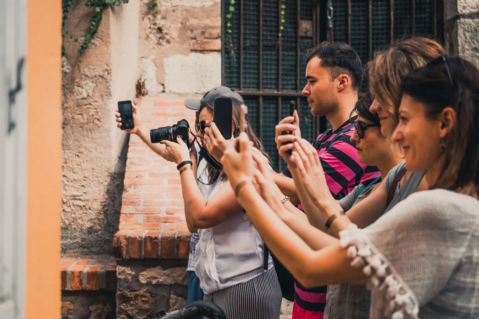 val-vesa-1089211-unsplash-1920w